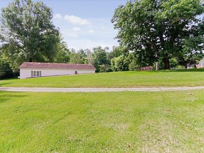 2215 E Lake Rd, Princeton, IN, 47670