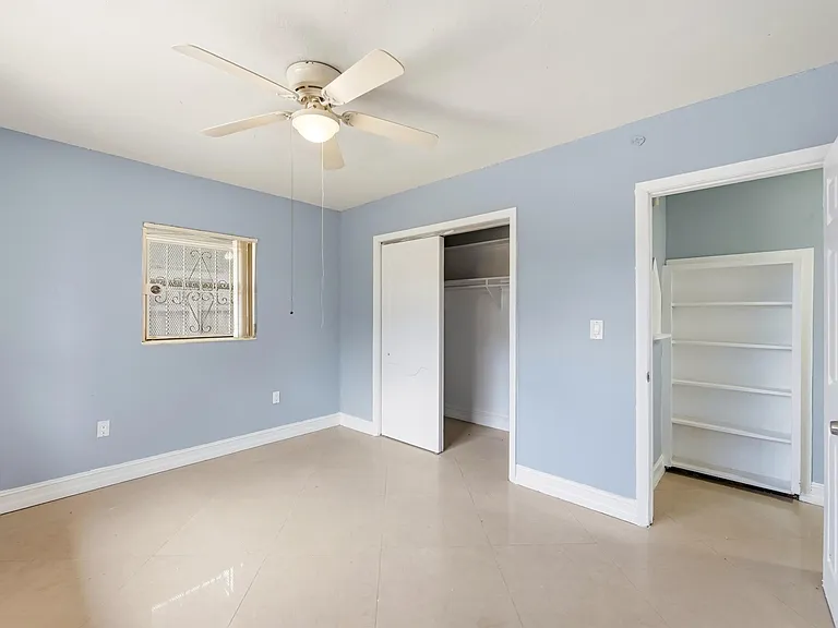 740 E Evanston Cir — Photo 25