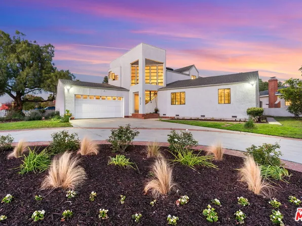 8734 Wiley Post Ave, Los Angeles, CA 90045