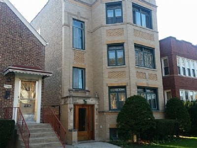 1st image of 5848 N Rockwell St APT 2