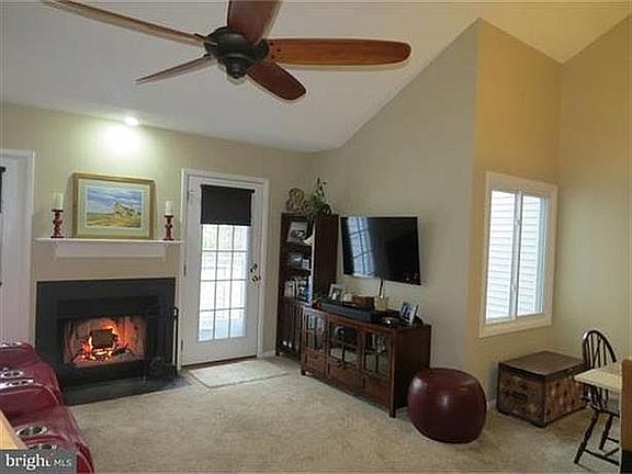 3rd image of 307 Madeline Ct