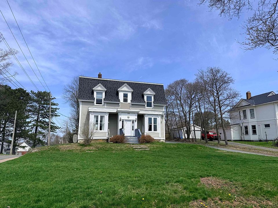 1st image of 218 Fraser St