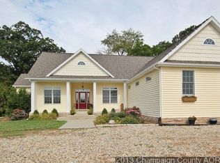 1802 Walden Dr, Monticello, IL 61856