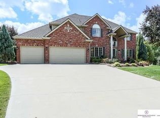 4966 S 176th Cir, Omaha, NE 68135