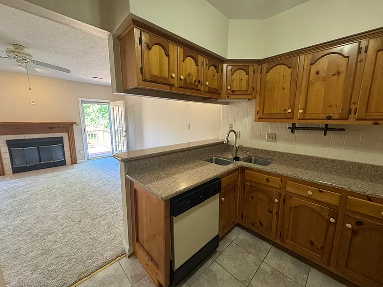 639 Todd Trl — Photo 7