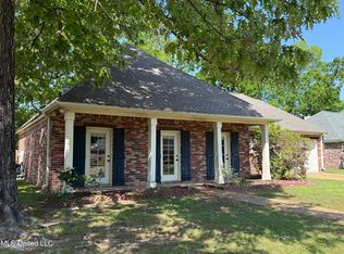 1007 Riverchase North Dr, Brandon, MS
