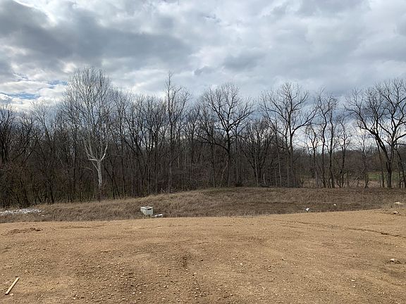 4th image of 140 Oak Valley Ct