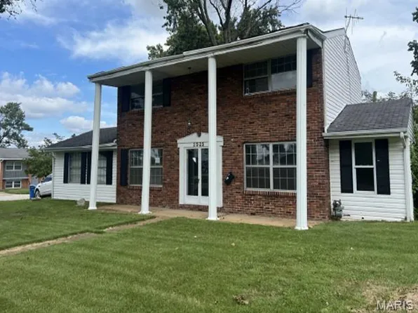 2525 Hackney Dr, Florissant, MO 63033