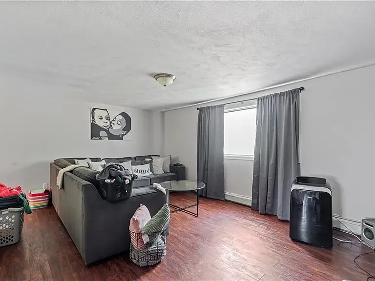 23 Fiume St #A — Photo 2