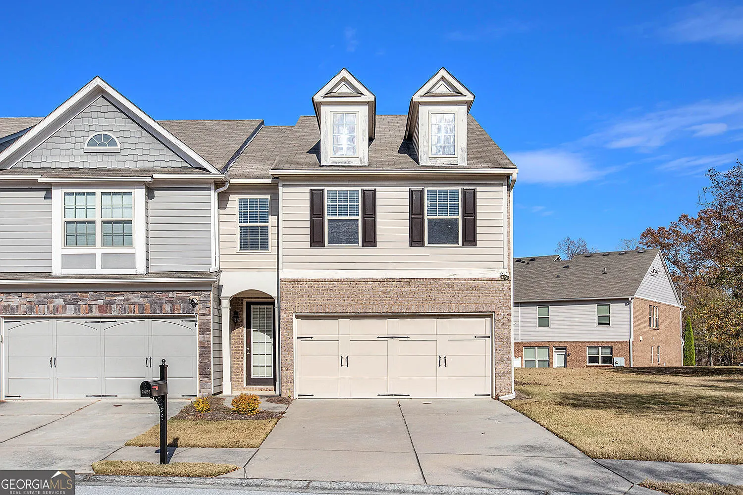 2426 Bellyard Dr photo 1