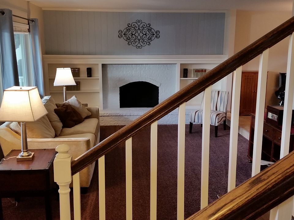 1st image of 1820 Riverview Dr NE