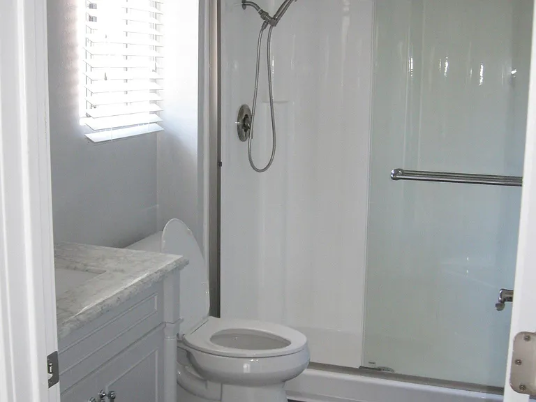 2 Bedroom: Bathroon, 1st Floor