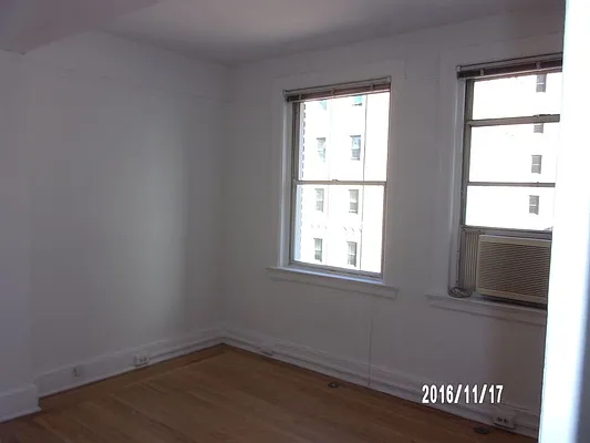 Rented by Carlyle Property Management | media 11