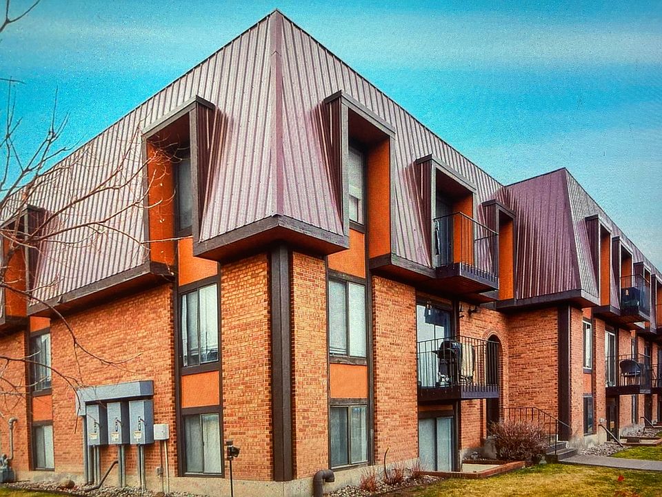 1st image of 3231 Lakeside Dr