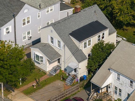 3rd image of 70-72 Lawn Ave