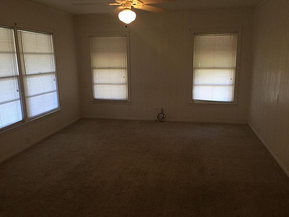 5th image of 114 N Avenue Q