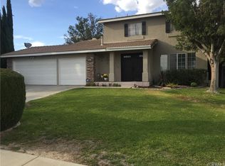 1992 W Windhaven Dr, Rialto, CA 92377