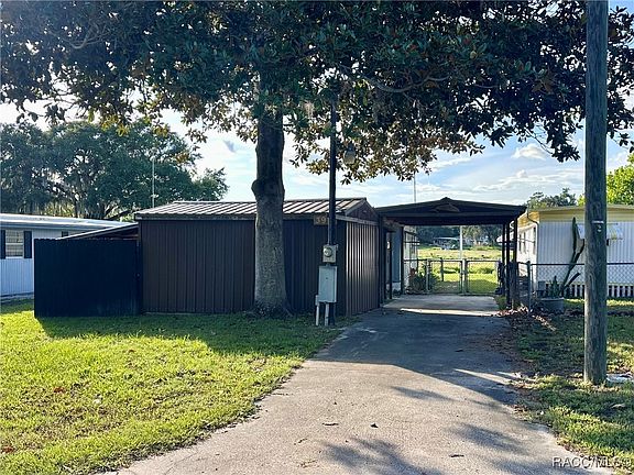 3rd image of 3910 N Bluewater Dr