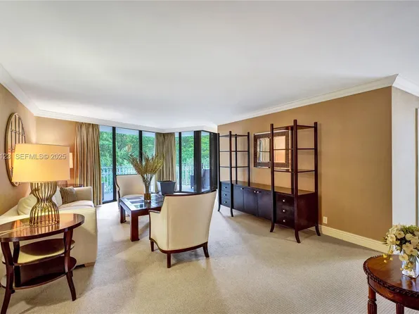 2000 Towerside Ter APT 301, Miami, FL 33138