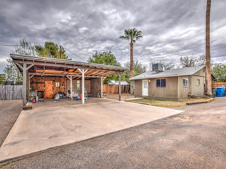 Vintage Ranch Home — Photo 31