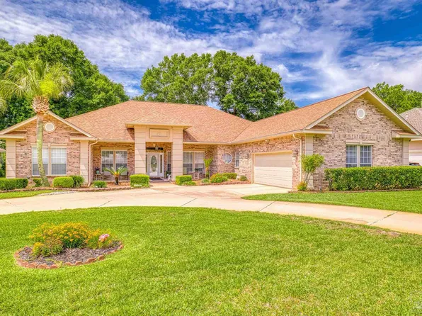 3049 Knotty Pine Dr, Pensacola, FL 32505