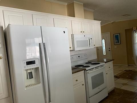 3rd image of 50 Lisa Ln #50