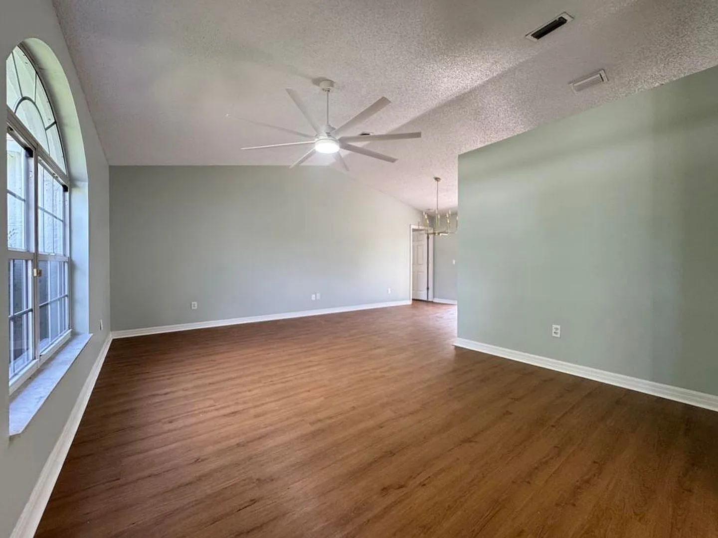 Remodeled 3/2 in Palm Coast — Photo 3