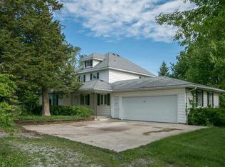 1794 480th St SW, Kalona, IA 52247