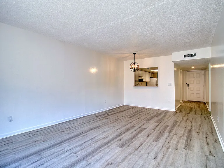 6334 Newtown Cir #34B4 — Photo 6