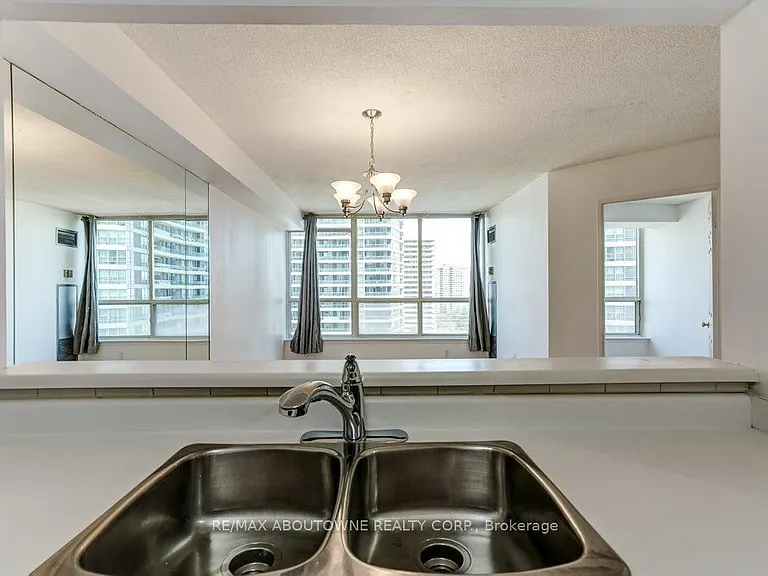 55 Elm Dr W #1007 — Photo 11