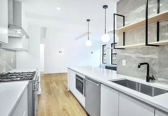 5th image of 760 W End Ave APT 8E