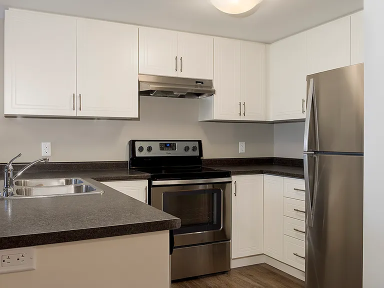 5 Schroder Cres — Photo 2