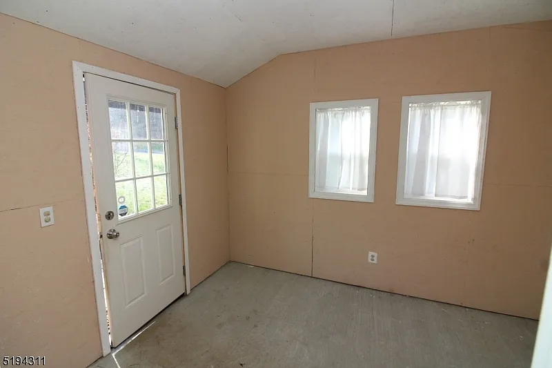 3 bed, $2,450 — Photo 3