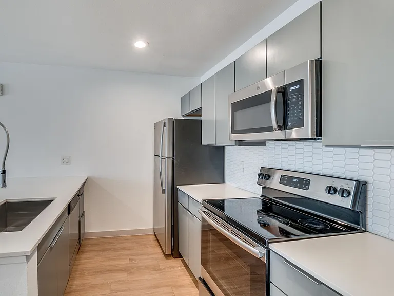Royal Palms - Updated units on Gaston Ave | Close to Lakewood Shopping Center! — Photo 13