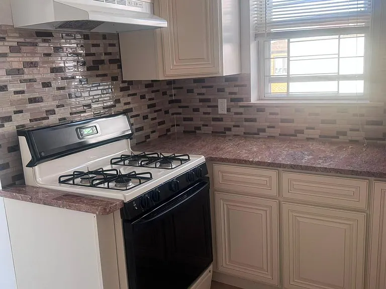 2973 Harding Ave #1 — Photo 23