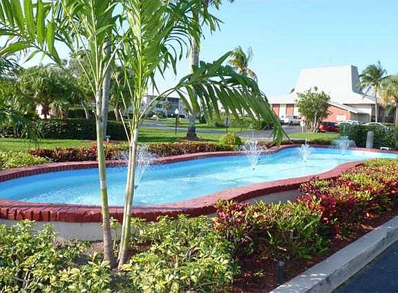 5th image of 2581 N Garden Dr #207