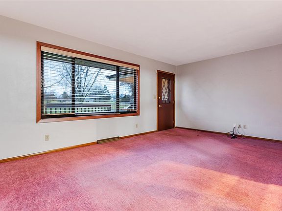 3rd image of 2832 Teton Dr