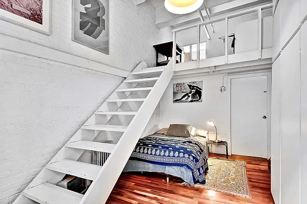 Rented by Halstead Real Estate | media 28