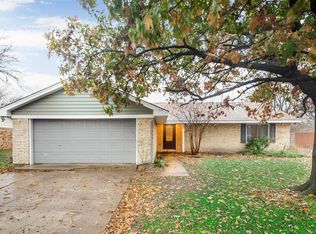 704 Redbud Dr, Forney, TX 75126