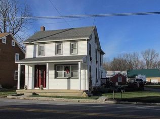 945 Turnpike Rd, Elizabethtown, PA 17022