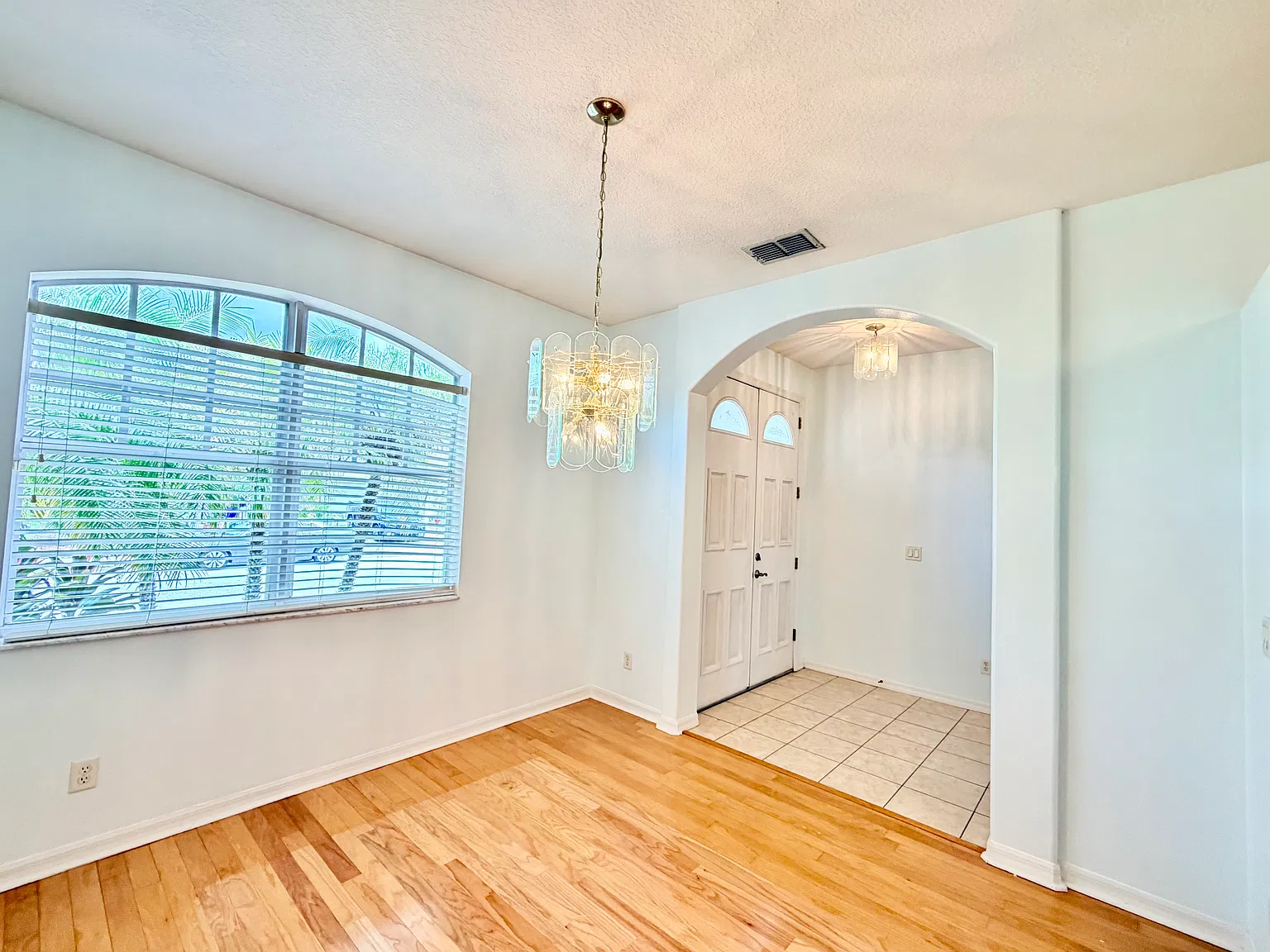 3 bed, 1740 sqft, $2,850 — Photo 3