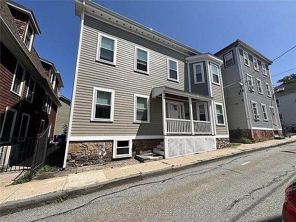 2nd image of 34 Brewer St #1