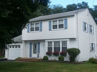 4 Chimney Cor, New Windsor, NY 12553