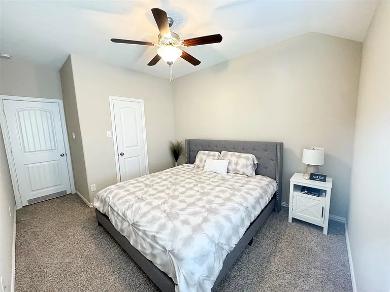 718 S Chamfer Way — Photo 12