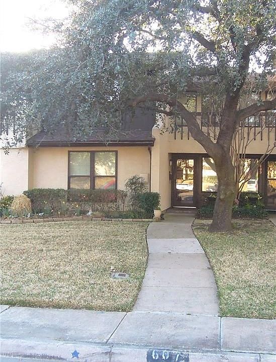 1st image of 607 Campana Ct