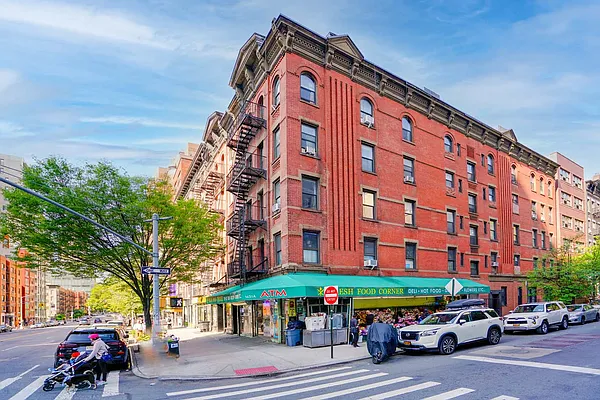 Rented by TriBro NYC LLC | media 2