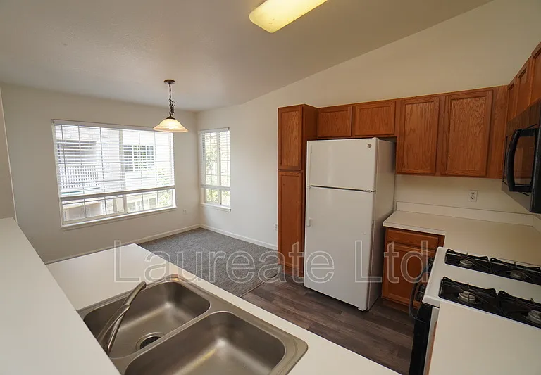9962 E Idaho Cir #202 — Photo 7