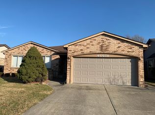 46618 Plum Grove Dr, Macomb, MI 48044