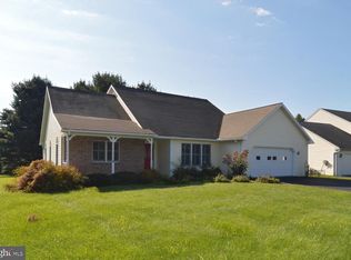 301 Kappa Ct, Wernersville, PA 19565