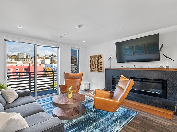 4th image of 429 2nd Ave W #9492702